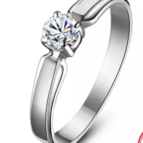 925 STERLING SILVER ROUND CUBIC ZIRCON RING - Picture 4 of 4